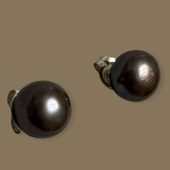 Elegant Gray Black Freshwater Pearl Stud RGF Sterling Silver Earrings - Picture 3 of 11